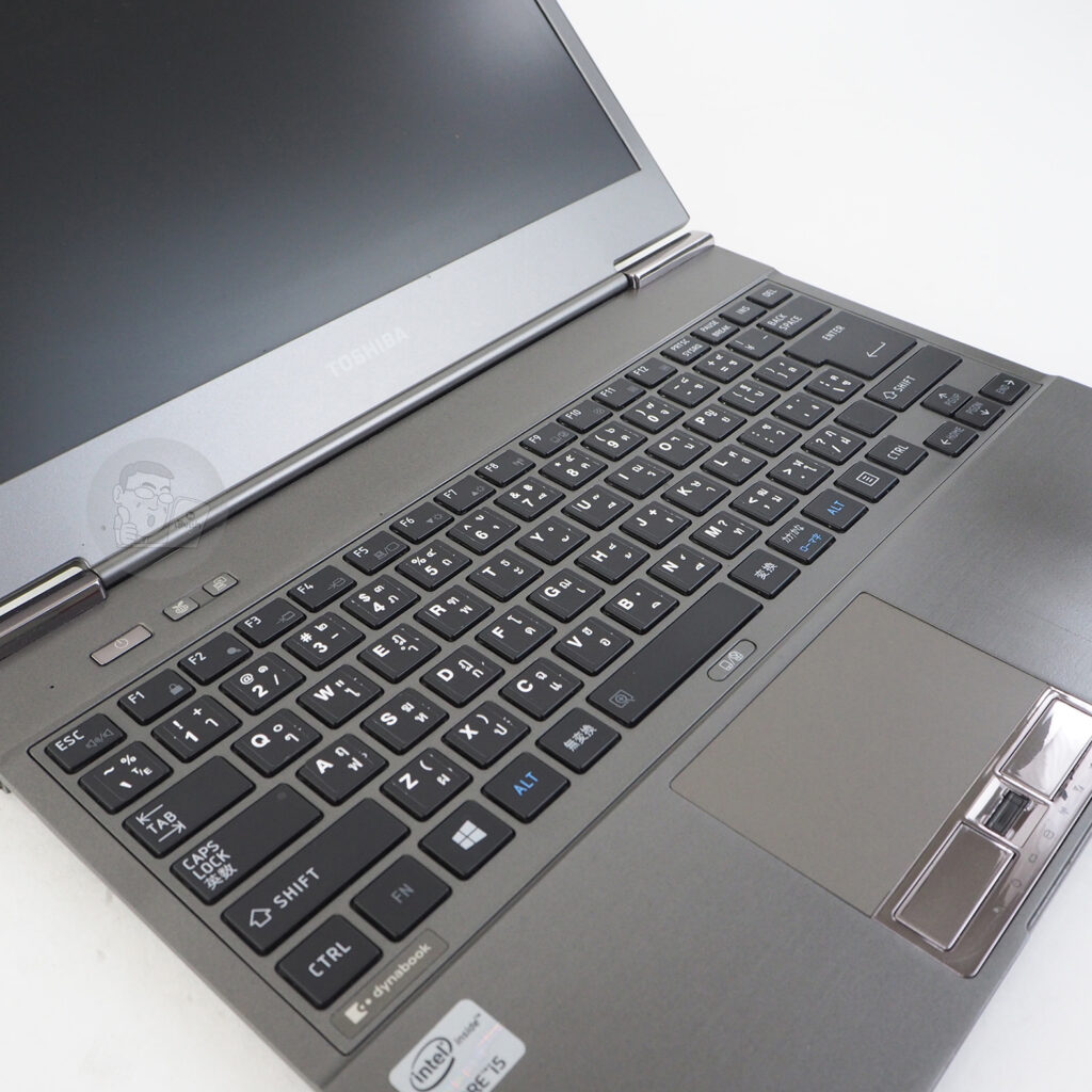 TOSHIBA dynabook R734 Core i3 16GB 新品SSD480GB 無線LAN Windows10