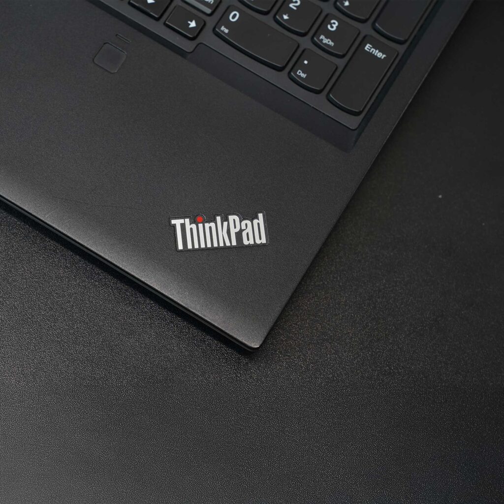 โน๊ตบุ๊ค Lenovo ThinkPad P52 มือสอง